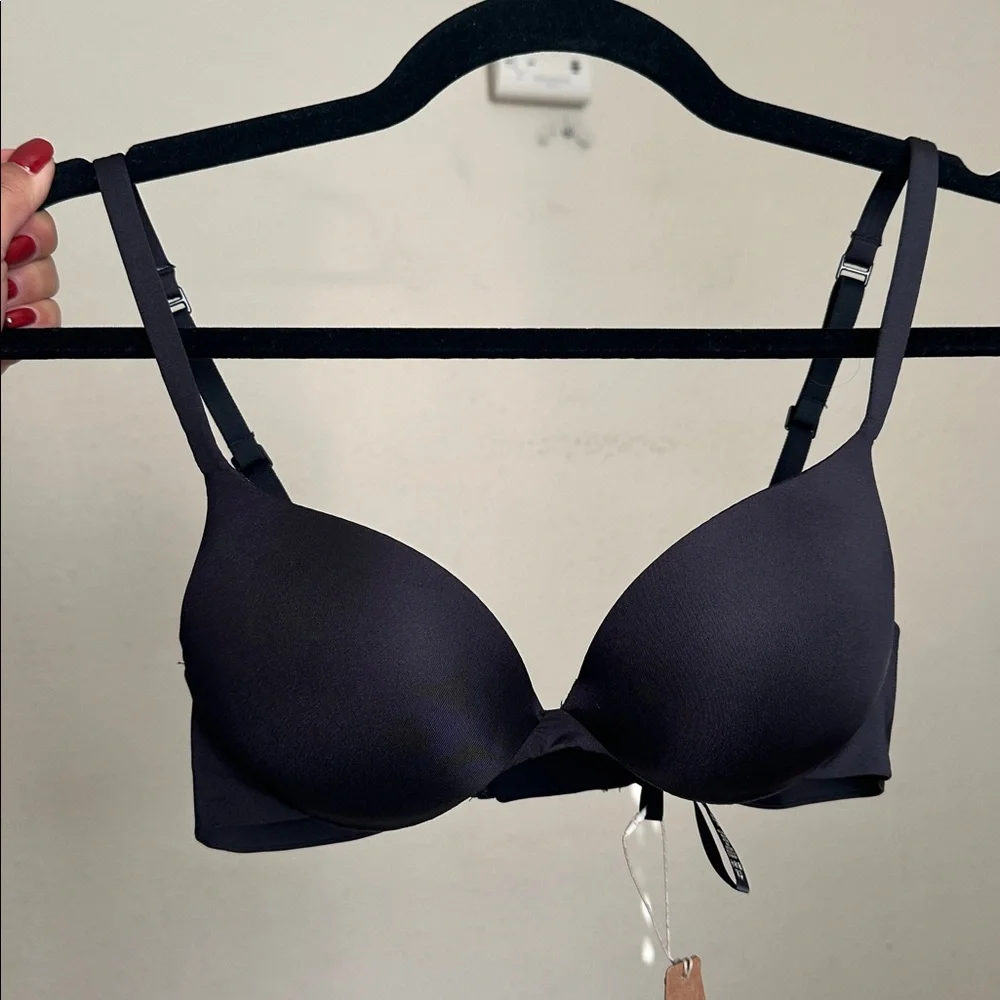 SKIMS NWT ultimate collection push up plunge bra onyx black‎ NWT 32B - Picture 5 of 8